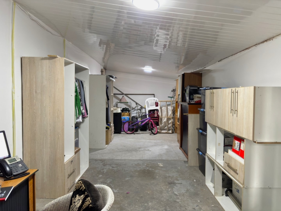 4 Bedroom Property for Sale in Wynberg Western Cape